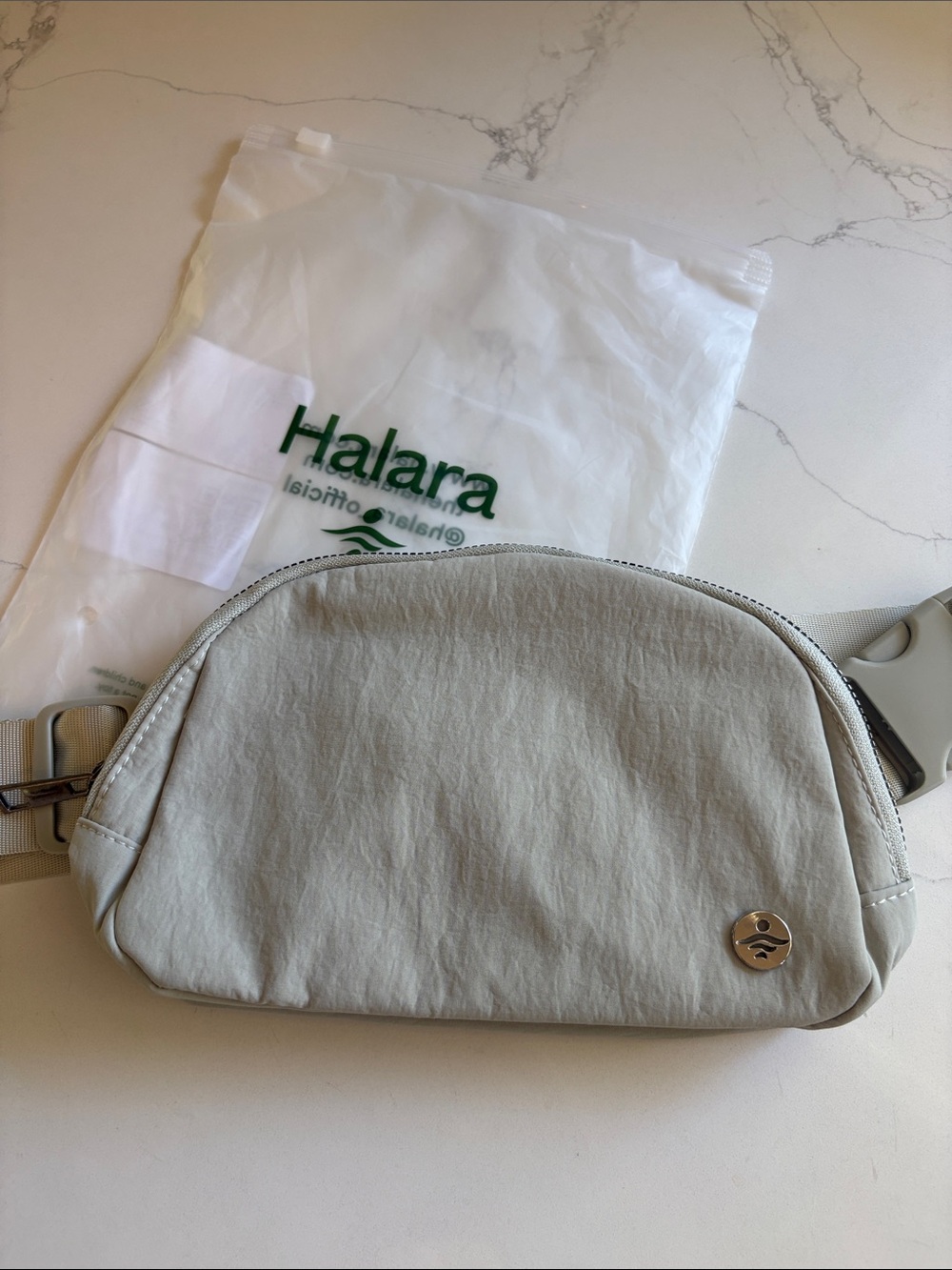 HALARA Pale Green Crossbody Belt Bag NEW